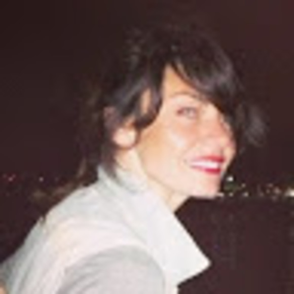 Meet your Posher, Sarah - Picture 1 of 1